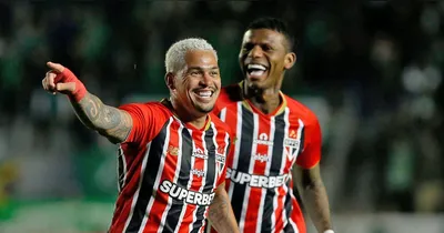 Já pensou depender do rival para não cair?