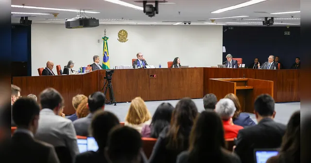 Imagem ilustrativa da notícia Bolsonaro: STF retoma julgamento a partir das 9h