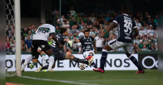 Imagem ilustrativa da notícia Coritiba e Remo empatam sem gols pela Série B