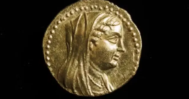 Imagem ilustrativa da notícia Moeda de ouro de 2.200 anos é achada em estacionamento de Jerusalém