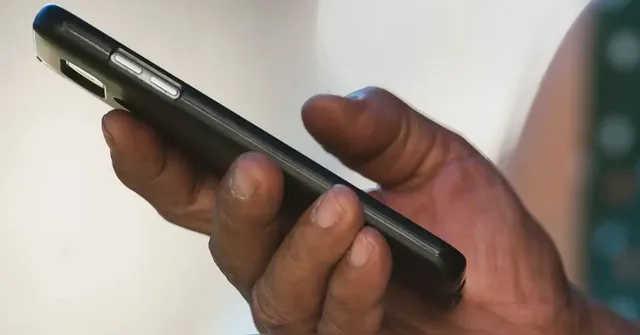 Imagem ilustrativa da notícia Delegacia da Terra Firme devolve celulares recuperados a seus donos