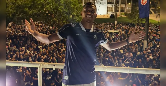 Imagem ilustrativa da notícia "Tem possibilidade", diz Pedro Rocha sobre permanecer no Remo