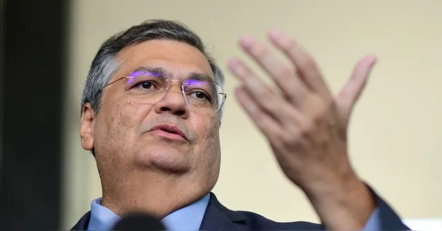 Imagem ilustrativa da notícia Mulher que agrediu Flávio Dino em voo é servidora pública