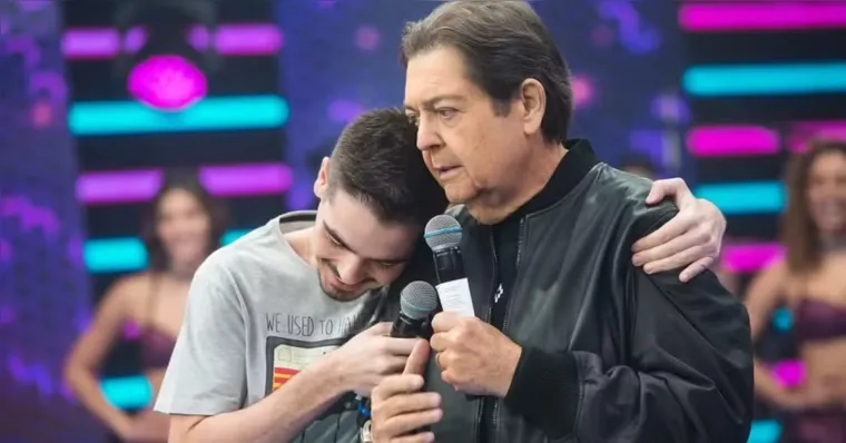 Imagem ilustrativa da notícia Esposa e filho de Faustão falam sobre saúde do apresentador