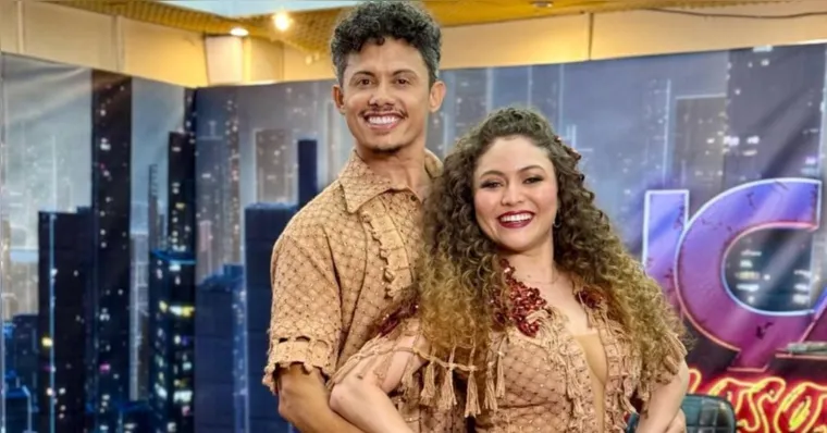 Imagem ilustrativa da notícia Com dupla paraense, ator ganha três 10 e lidera Dança dos Famosos