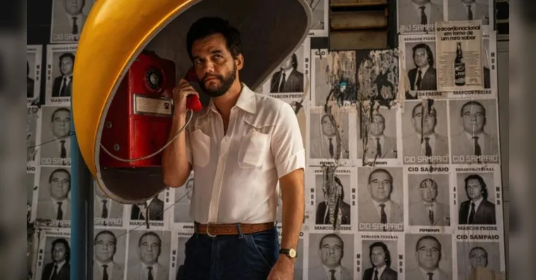 Imagem ilustrativa da notícia ‘O Agente Secreto’ lidera bilheteria nacional em 2025