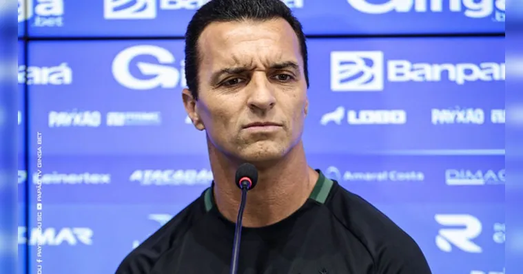 Imagem ilustrativa da notícia Júnior Rocha evita falar em permanência de Rossi no Paysandu