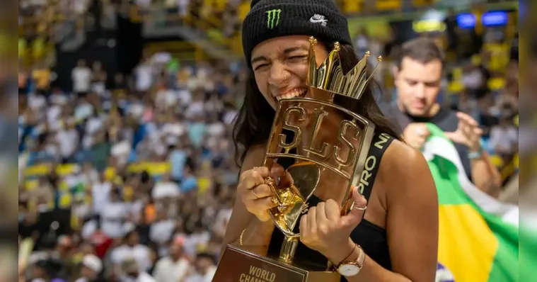 Imagem ilustrativa da notícia Rayssa Leal vence o Mundial de Skate (SLS) pela quarta vez consecutiva