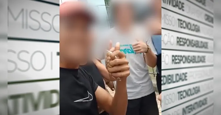 "Porque eu sou favelado", vendedor de castanha rebate críticas sobre preço abusivo