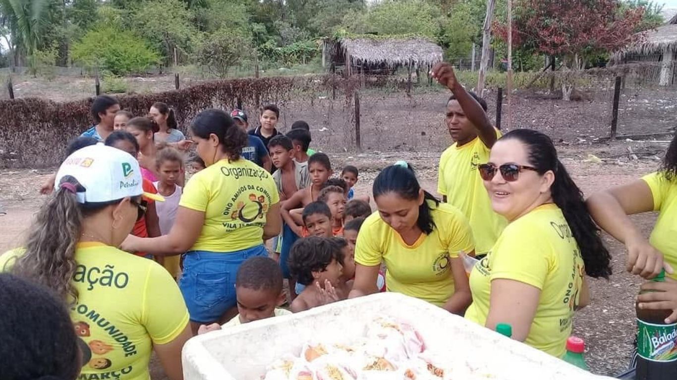 Comunidade se une para espalhar sorrisos e esperança