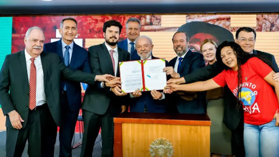 Conta de luz grátis é sancionada por Lula. Quem tem direito?