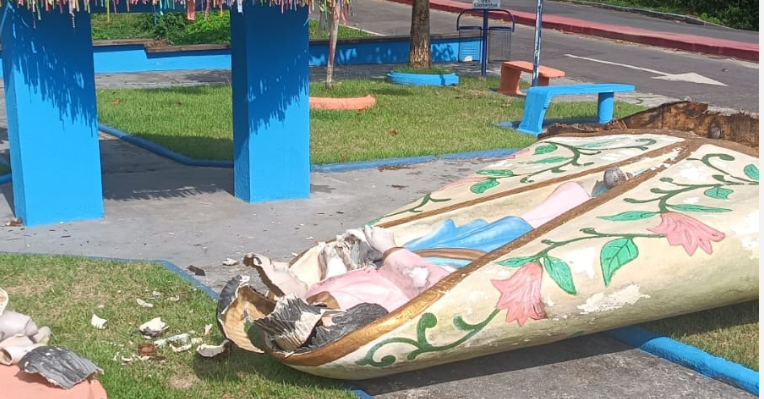 Ódio a poucos dias do Círio: imagem de Santa é destruída em Castanhal