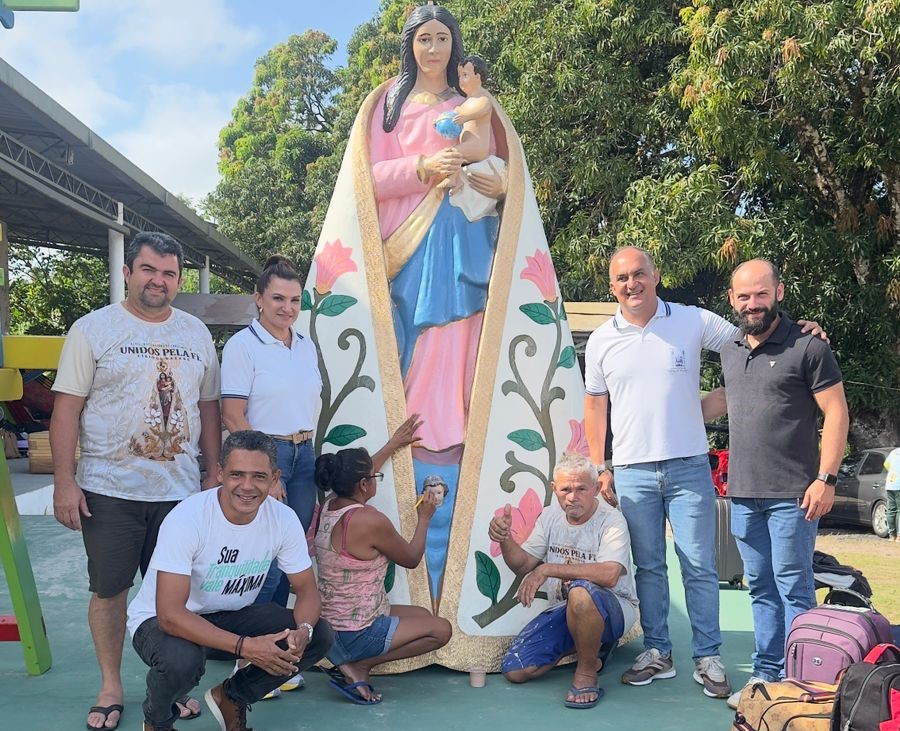 Nesta segunda-feira (07), à tarde, a imagem restaurada será recolocada na praça da Avenida Nazarena