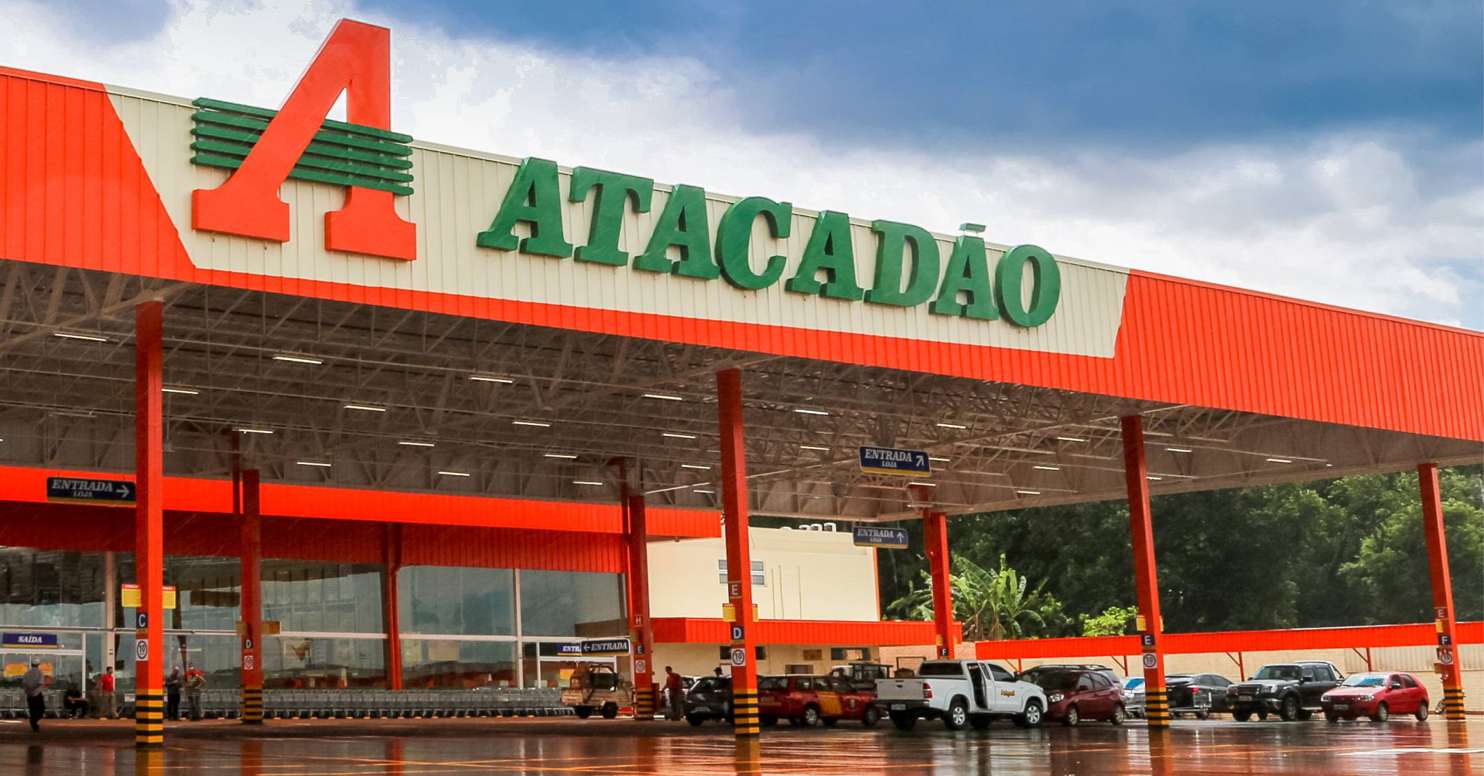 Atacadão abre mais de 2 mil vagas com pacote de benefícios completo • DOL
