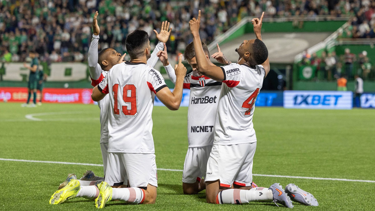 Chapecoense e Botafogo-SP empatam em jogo "ruim pros dois"
