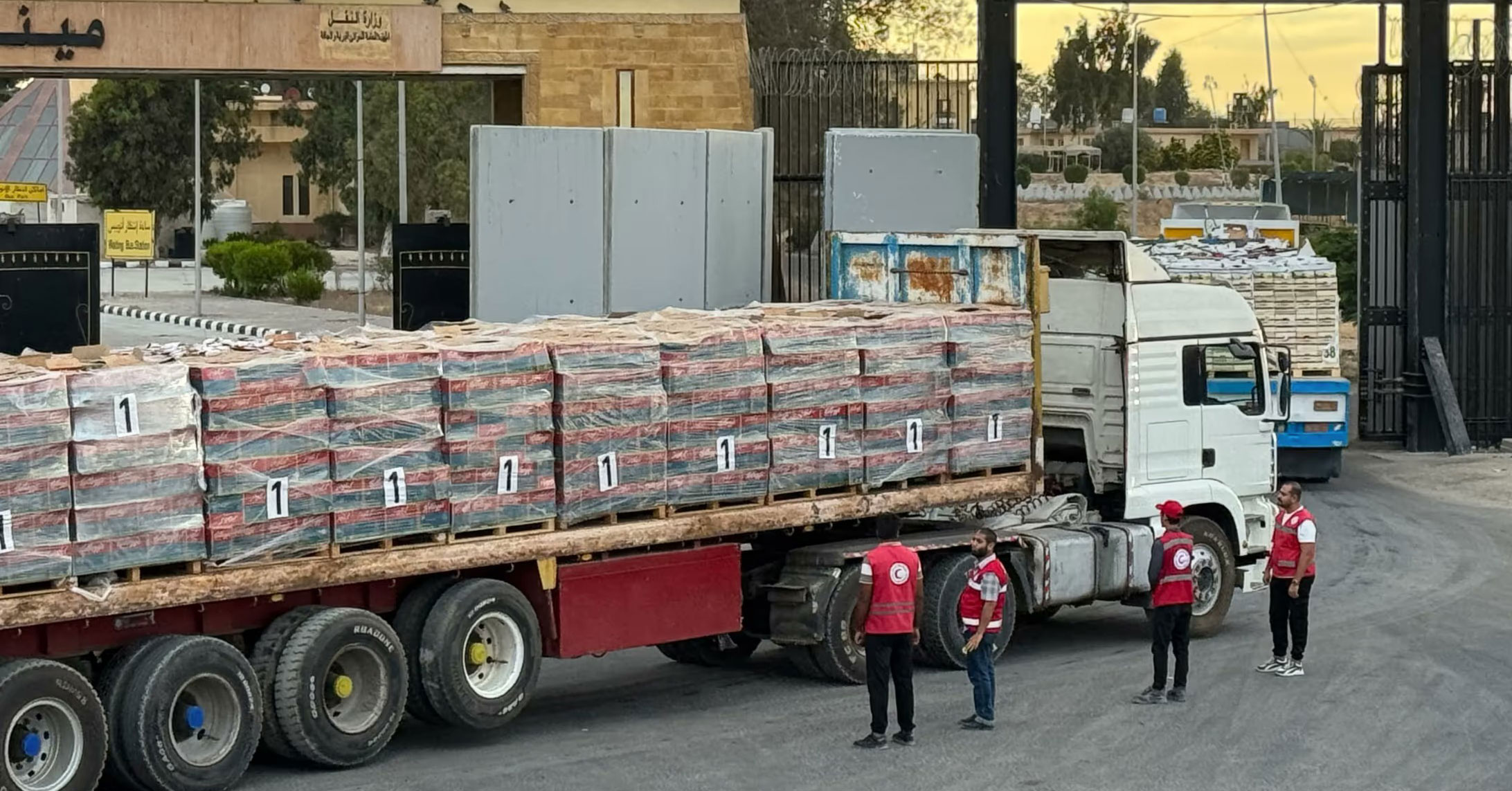 Ajuda humanitária começa a entrar em Gaza após cessar-fogo