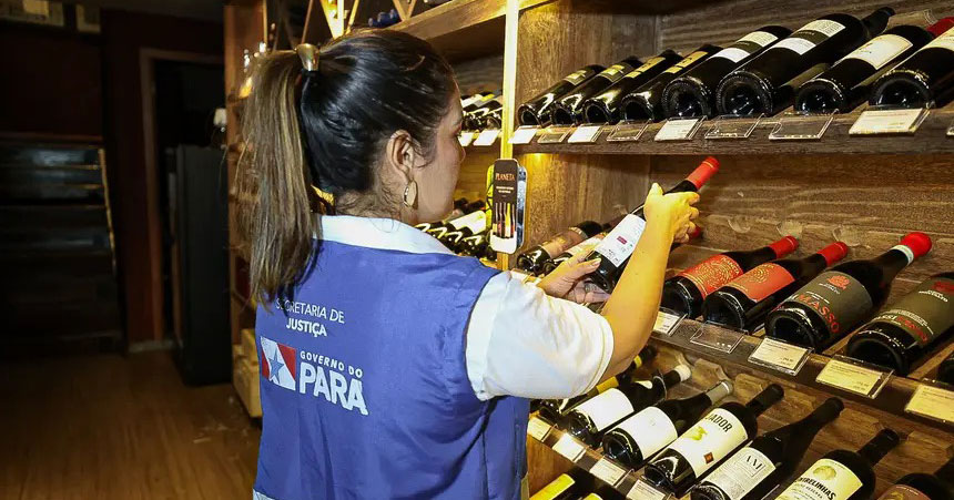 Pará realiza fiscalização para impedir venda de bebidas adulteradas