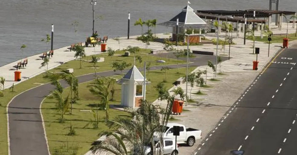 A Ação Cidadã acontece na filial Belém Portal da Amazônia do Atacadão, oferecendo serviços de saúde, cultura e bem-estar para a comunidade local.