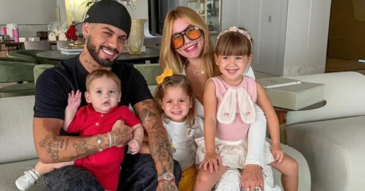 Virginia Fonseca e Zé Felipe com os filhos; rotina de Maria Alice é alvo de apuração do Conselho Tutelar em Goiânia.