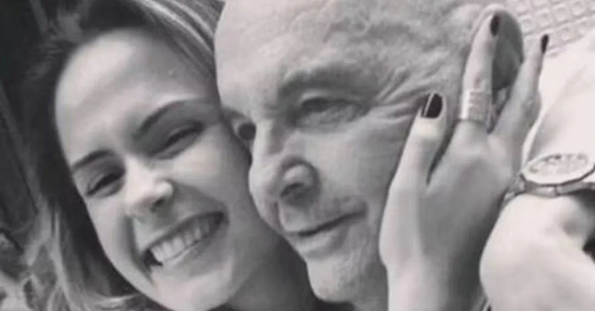 Ana Paula Renault recebeu a notícia da morte do pai enquanto segue confinada no BBB 26.