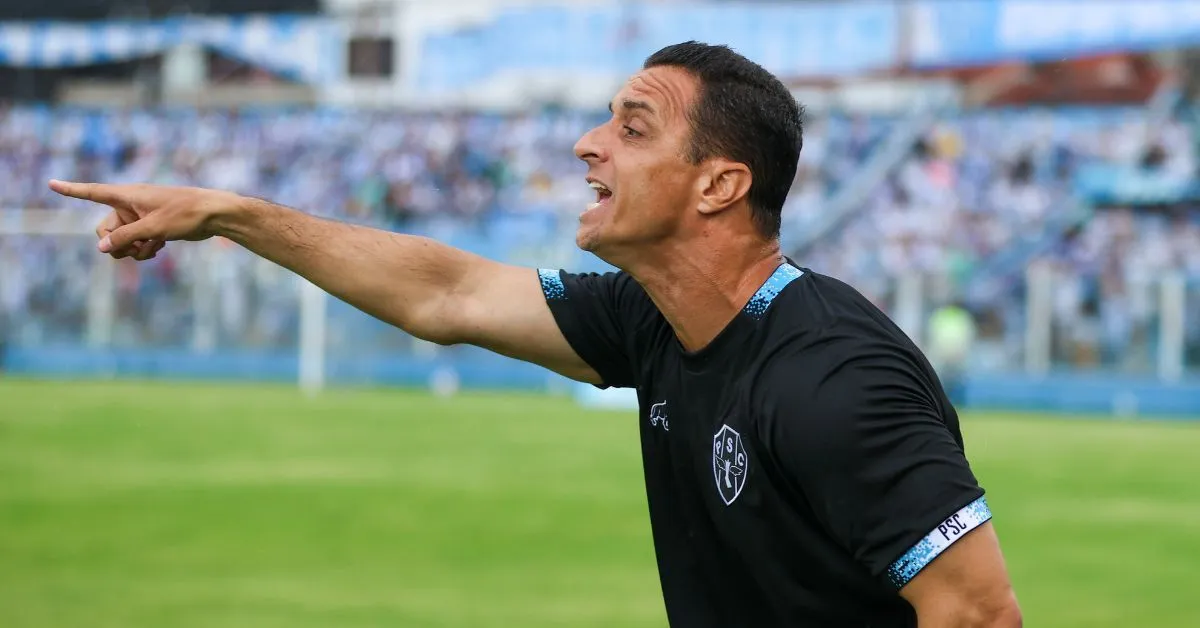 Júnior Rocha lamentou as marcações da arbitragem