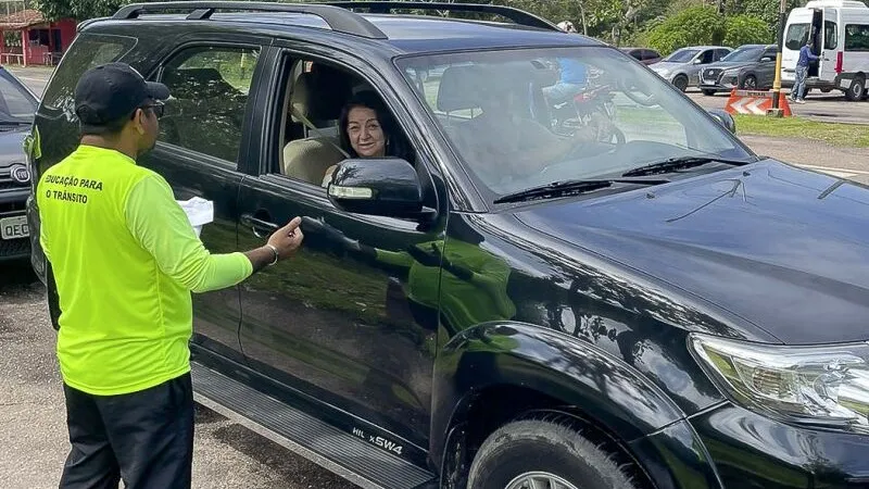 Detran alerta para os perigos de dirigir com sono no Carnaval.