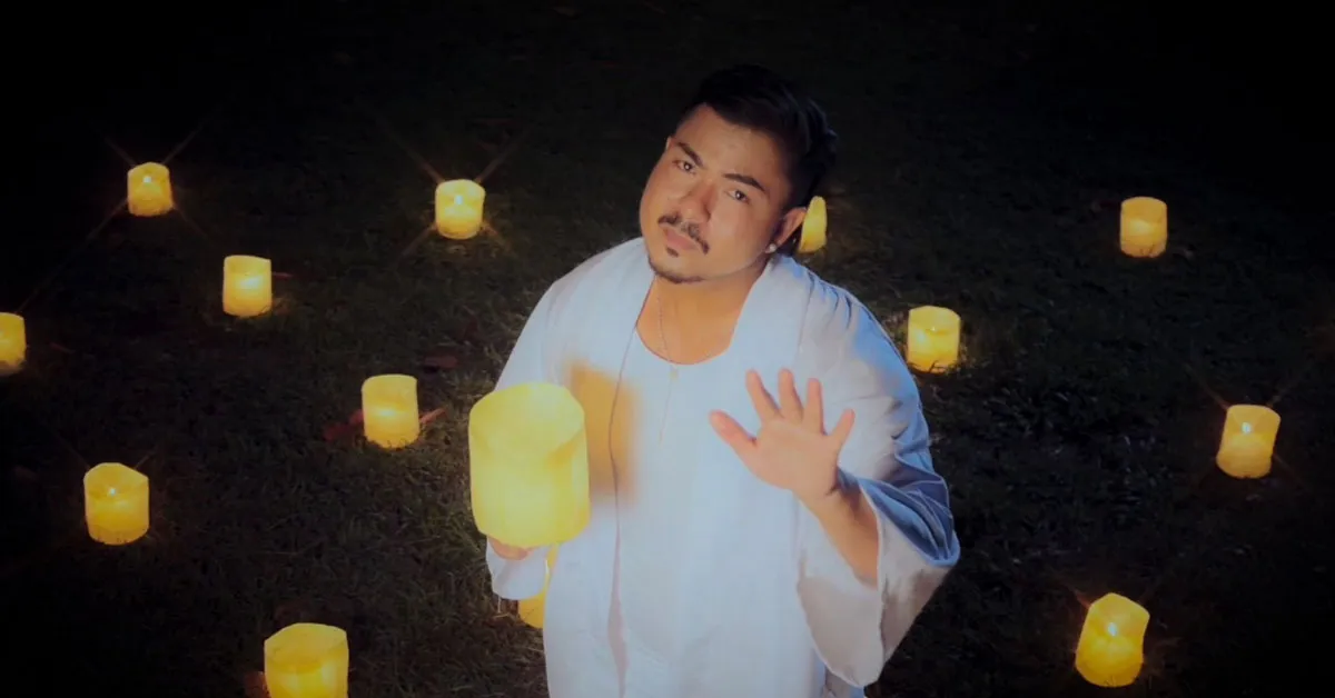 O novo clipe do artista resgata memórias da infância