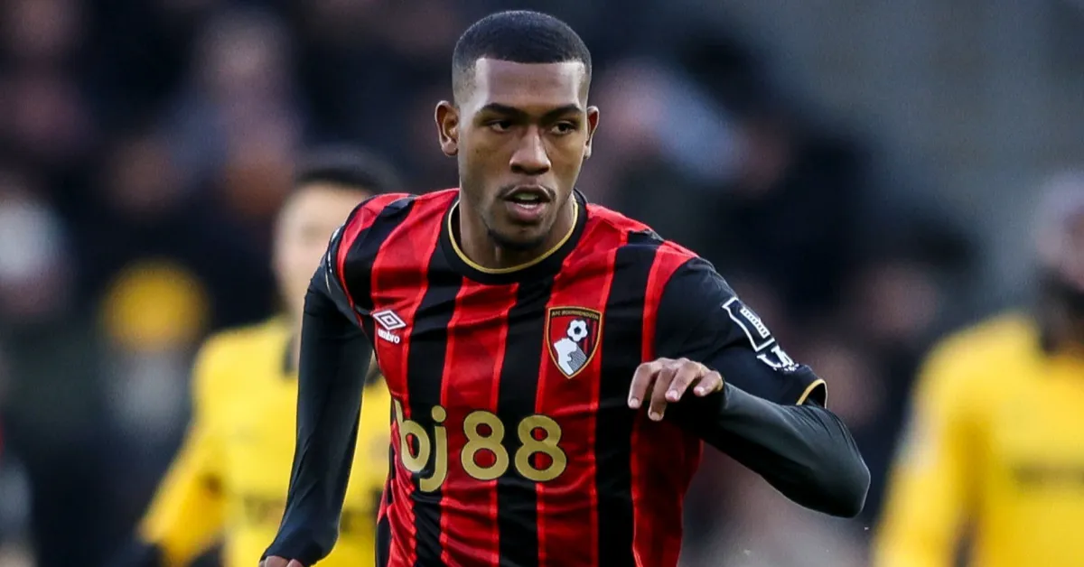 Rayan, ex-Vasco, entra no segundo tempo pelo Bournemouth e dá passe para Scott fechar a vitória por 2 a 0 sobre o Wolverhampton na Premier League.
