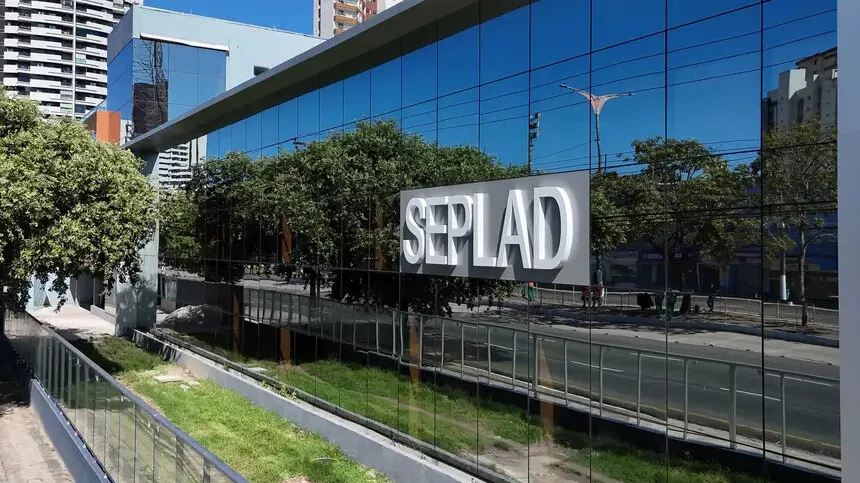 O decreto também estabelece regras para a compensação de alguns pontos facultativos.