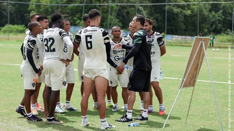 Técnico Júnior Rocha está otimista com a preparação do Paysandu para o Parazão