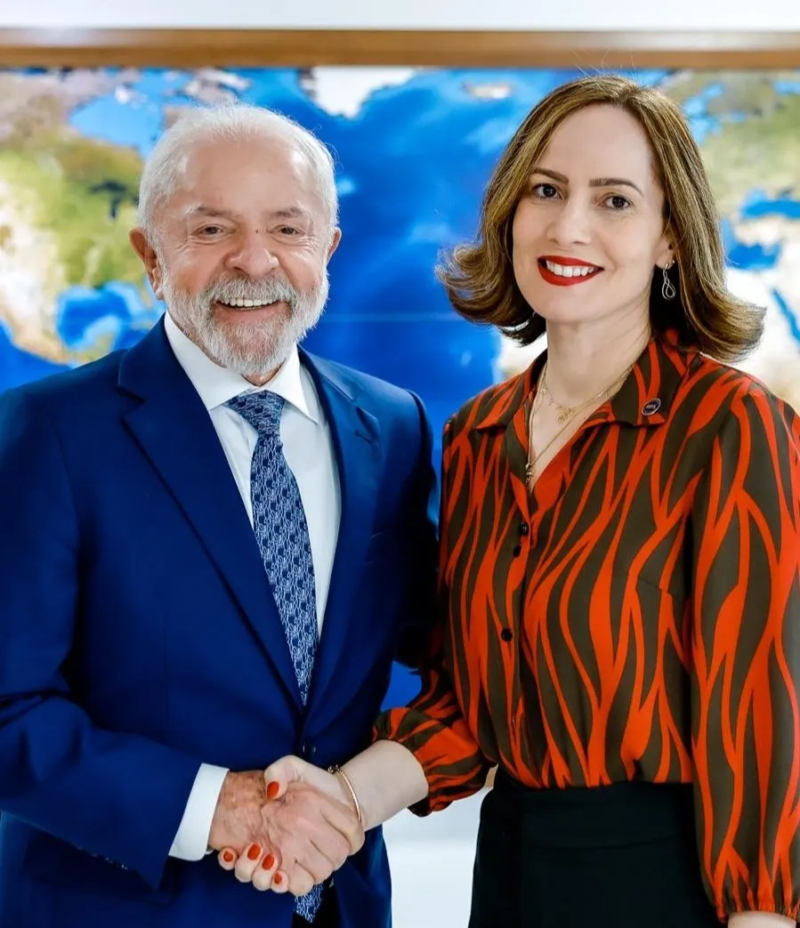 O presidente Lula com Ana Cristina Viana Silveira.