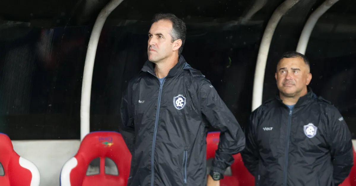 Técnico Léo Condé avalia empate como insuficiente, destaca evolução do Remo e afirma que equipe teve chances para vencer o Vasco no segundo tempo