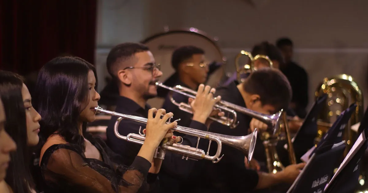 O programa da noite foi pensado para oferecer ao público uma verdadeira viagem pelo repertório sinfônico clássico