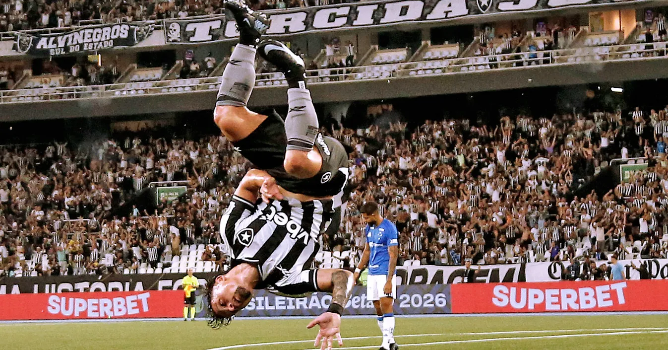 Artur marcou o último gol da goleada