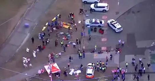 Um dos atiradores está entre os mortos e o segundo suspeito foi ferido e está em estado crítico.