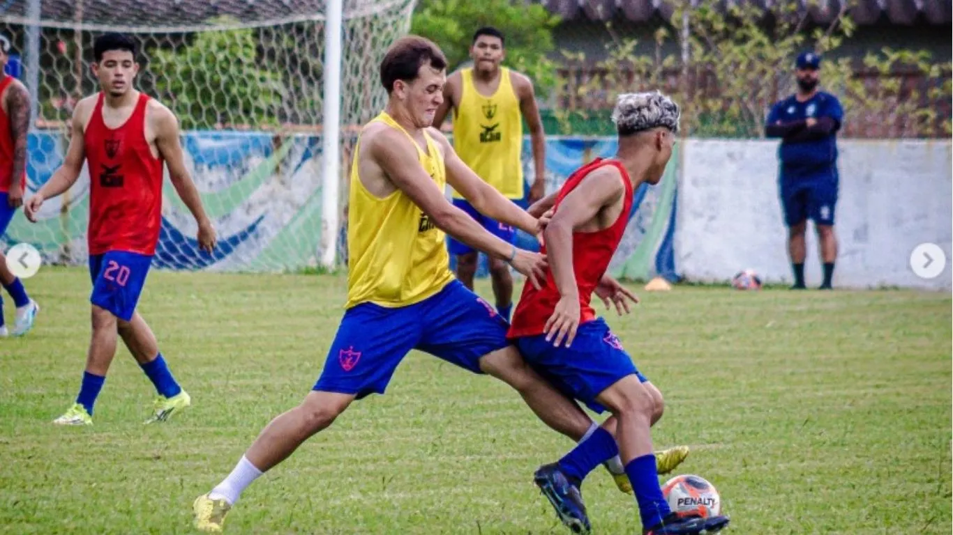 O Azulão enfrenta o Estrela de Março (BA) às 16h45, no Estádio Joaquim de Morais Filho, em Taubaté.