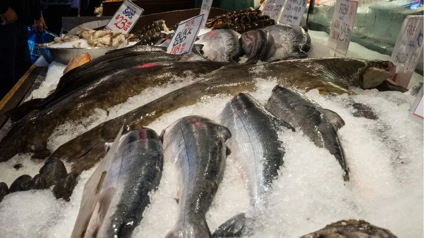 A carestia do pescado responde a uma combinação de fatores que afetam o mercado nacional.