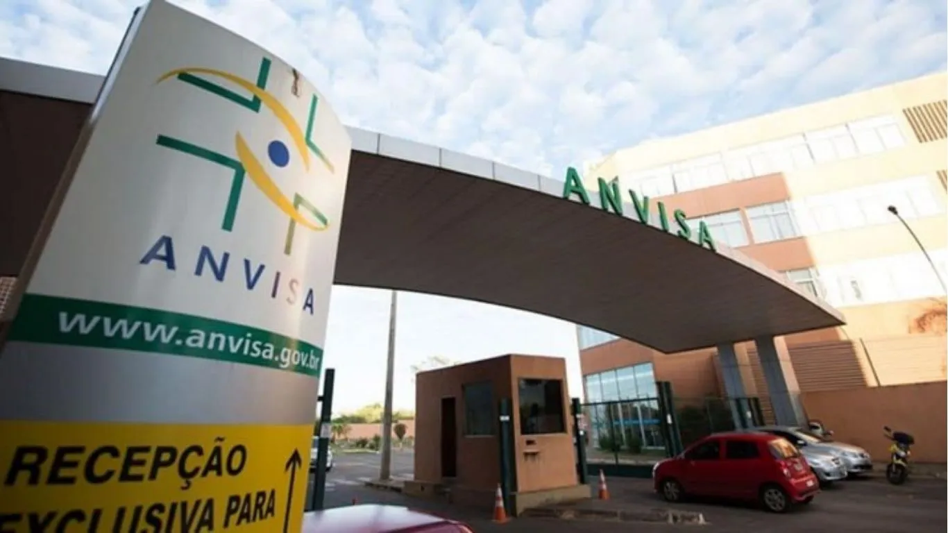 Sempre verifique se o corante ou glitter possui o número de registro da Anvisa no rótulo antes de aplicar em encomendas