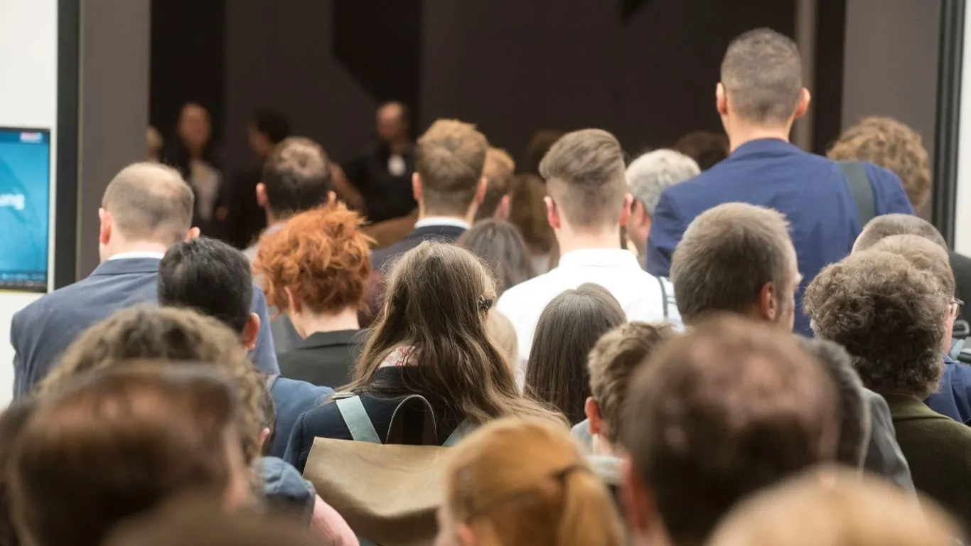 O mercado de trabalho brasileiro entra em 2026 em um cenário inédito.