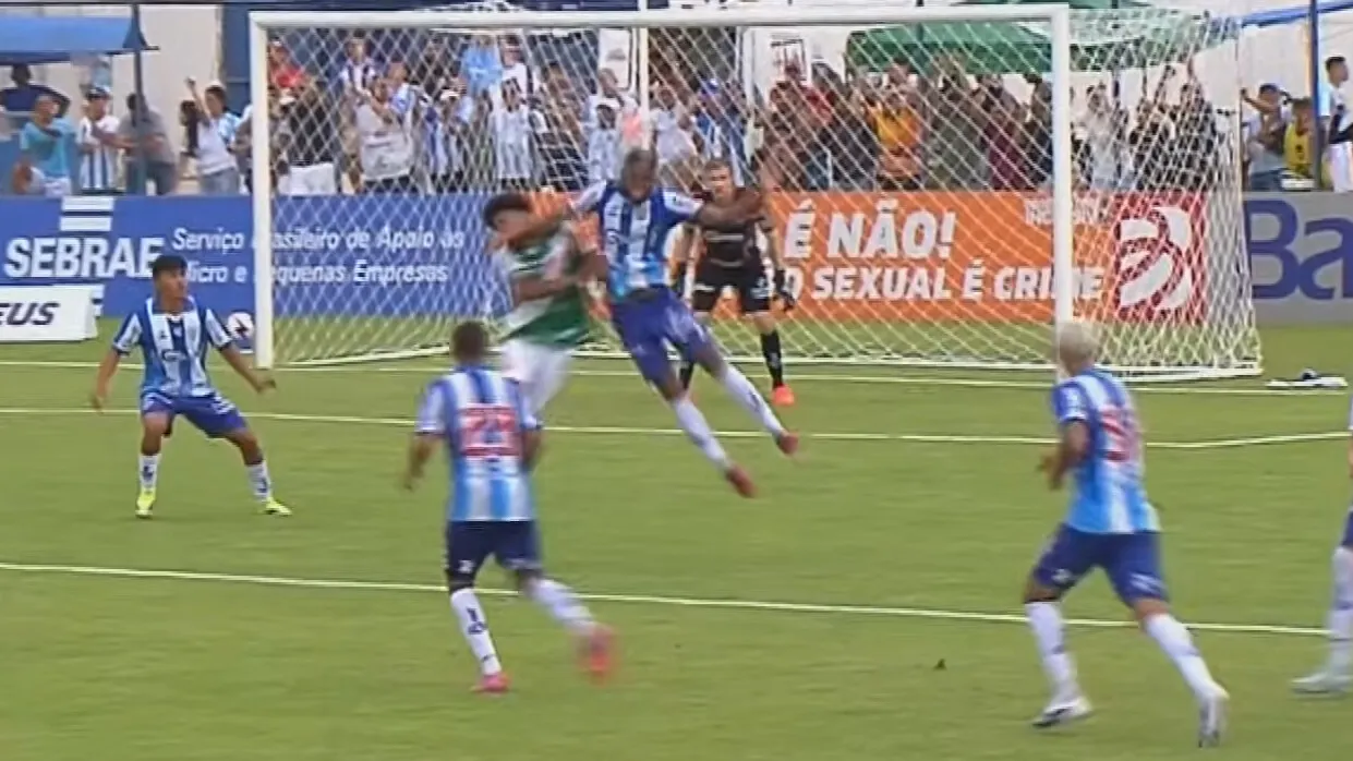 Lance polêmico decidiu a partida em favor da Tuna Luso.