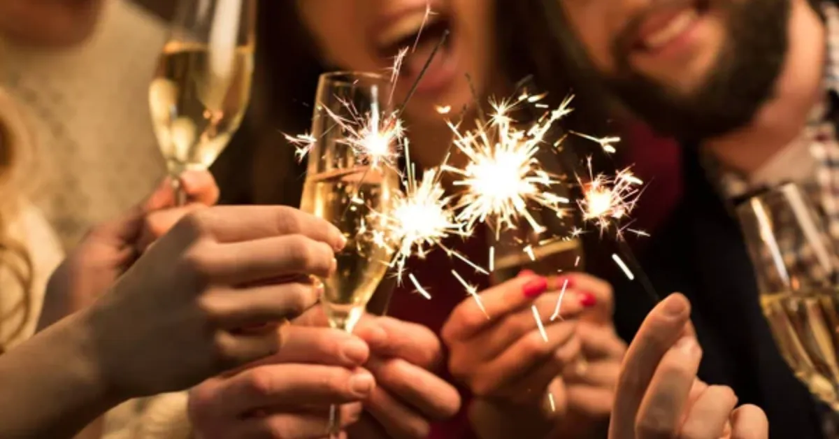 Mensagens de Ano-Novo carregam desejos de recomeço, esperança e conexão.