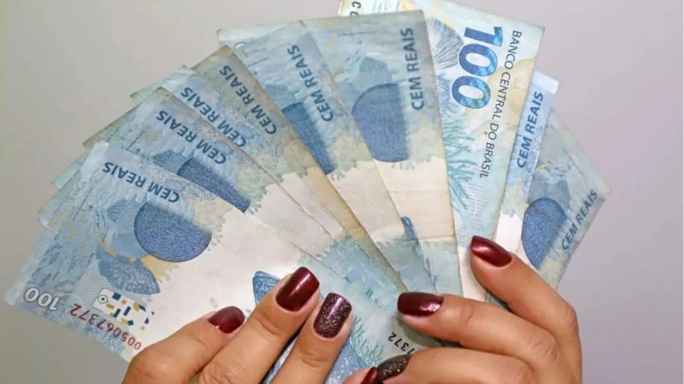 A medida deve injetar R$ 33,5 bilhões na economia brasileira