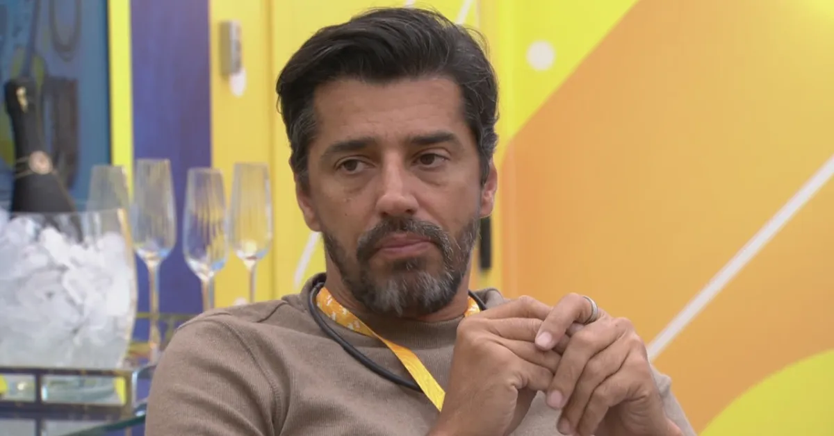 Alberto Cowboy conversa com aliados e articula estratégia para confundir votos no BBB 26.