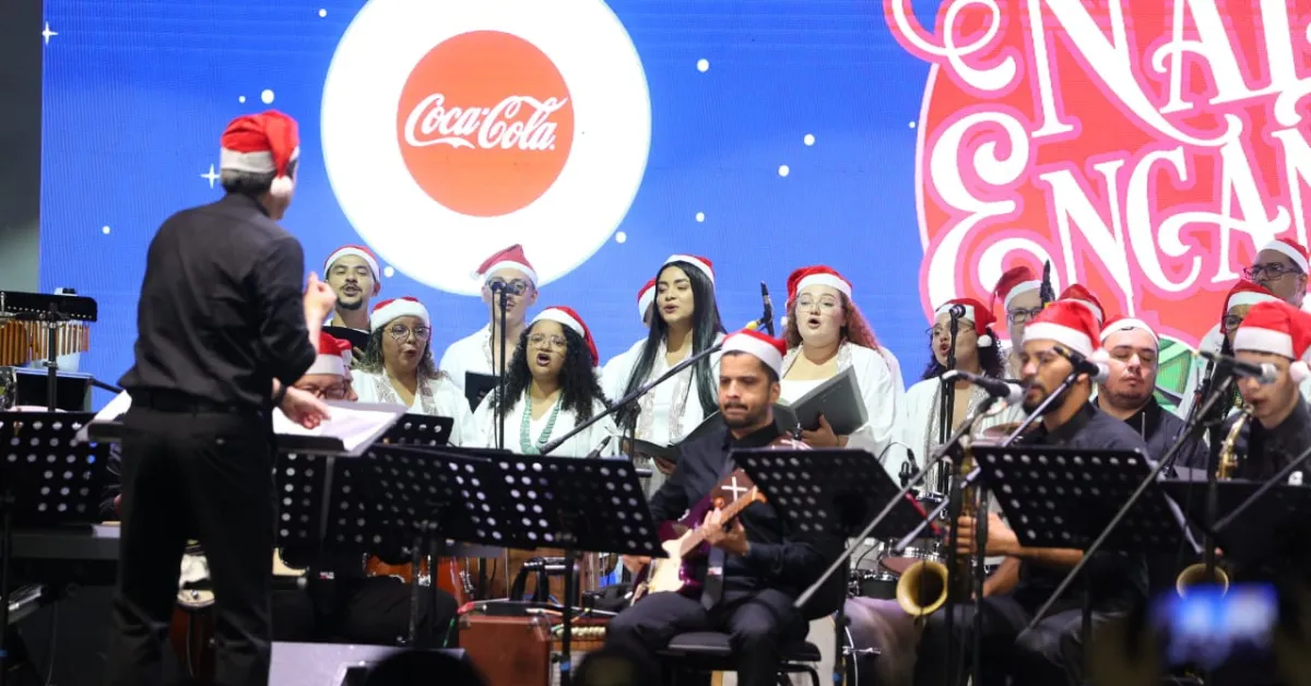 Coro Carlos Gomes encanta no Natal Encantado do Parque da Cidade com clássicos natalinos.