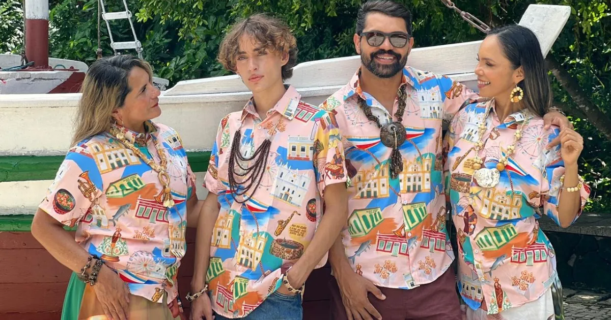 Modelos desfilam criações autorais, biojoias e símbolos da identidade amazônica durante o desfile “Costurando Culturas”, que transforma as ruas de Vigia de Nazaré em passarela a céu aberto.