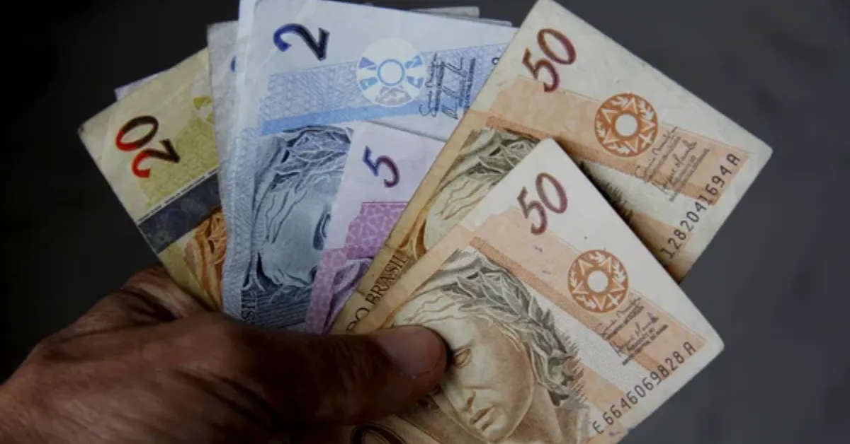 Pagamento do 13º salário movimenta o comércio e ajuda milhares de famílias paraenses a fechar as contas e preparar as festas de dezembro.