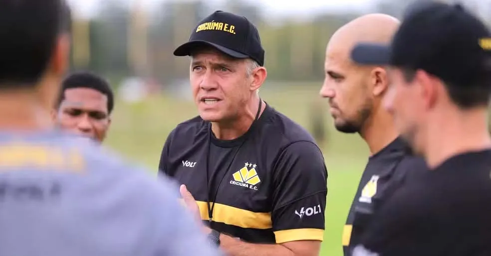 Treinador tem contrato até 2027 com o Tigre