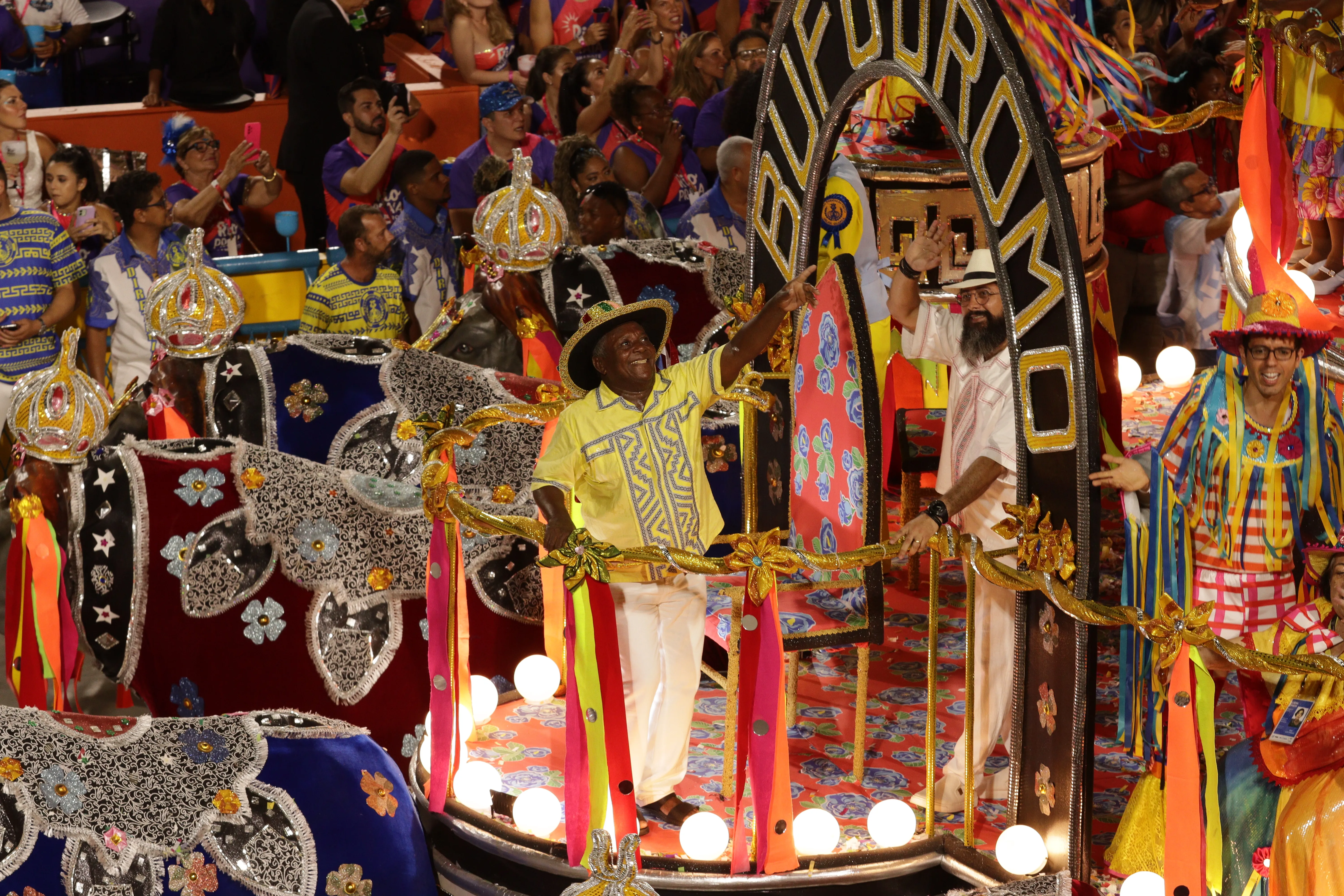 Após o lançamento, o filme ficará disponível no canal do Youtube do Mestre Damasceno, além de iniciar um circuito de festivais nacionais e internacionais.