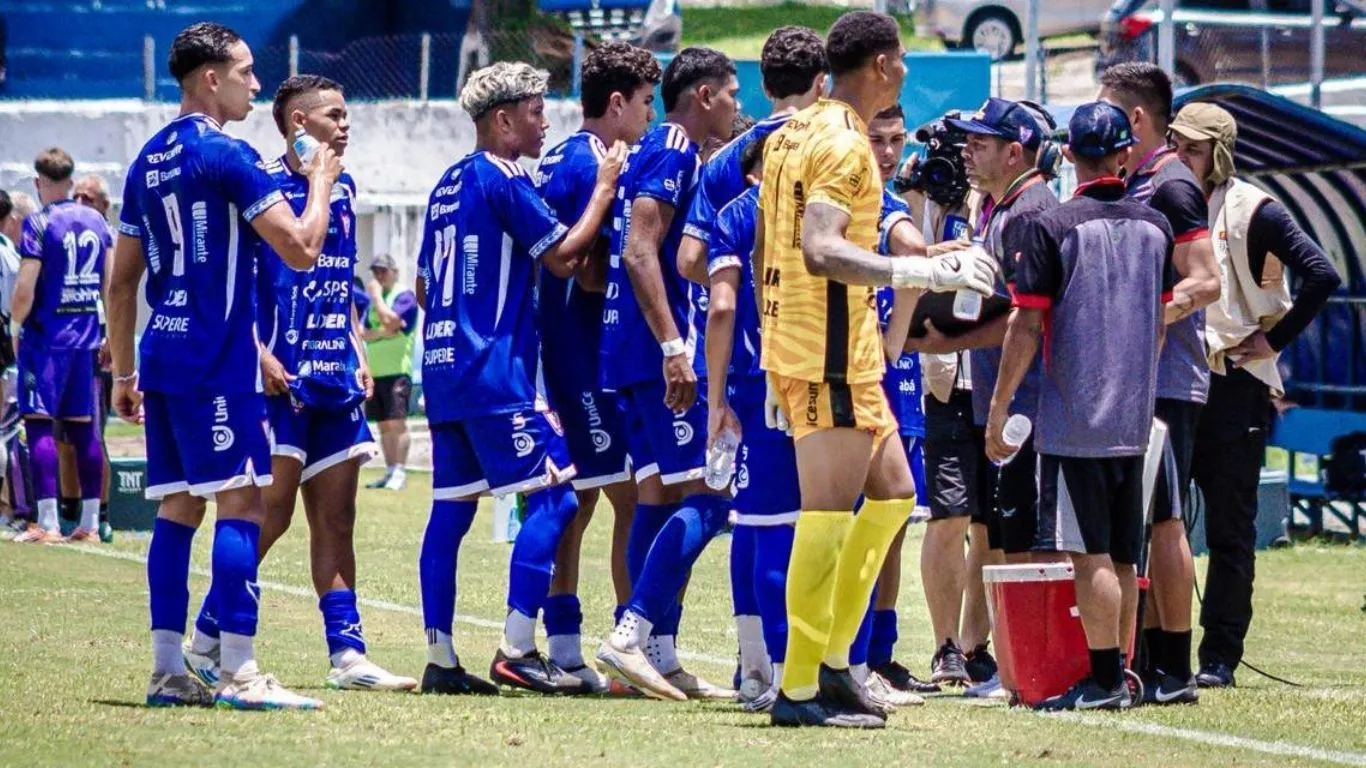 O Águia brilhou em casa e leva o time para a Semifinal da copa Grão-Pará