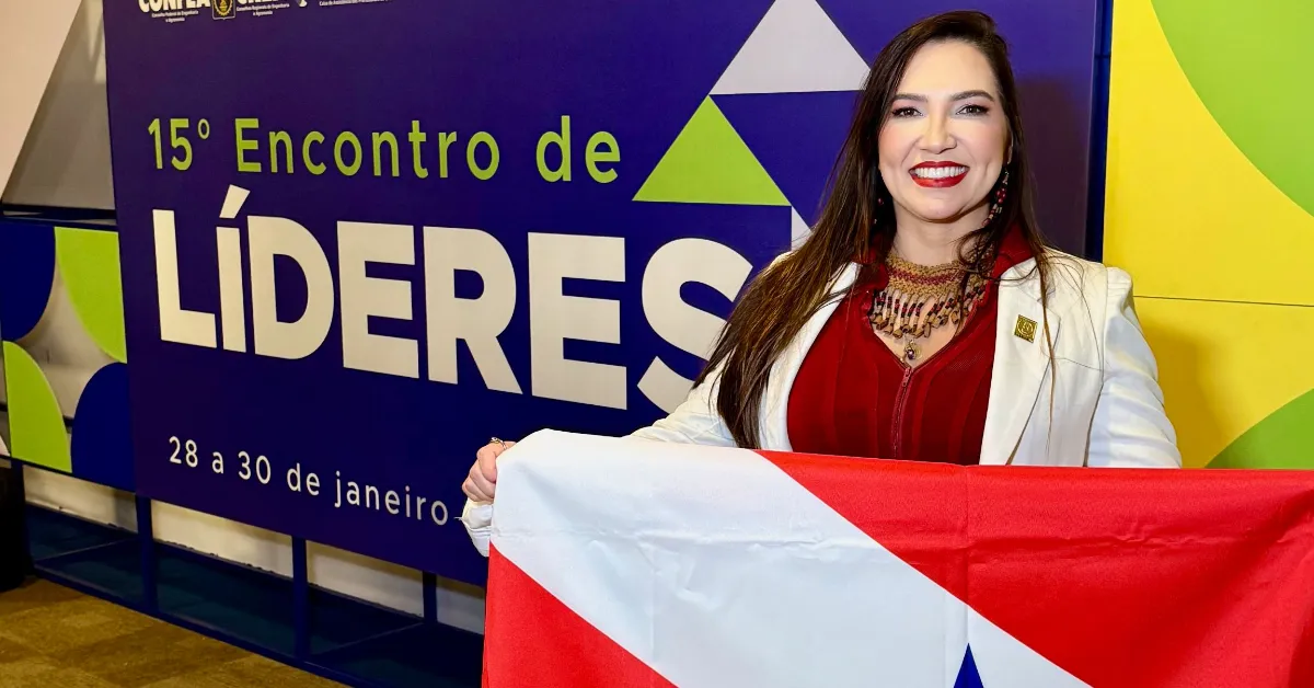 A presidente do CREA-PA, Adriana Falconeri, durante a abertura do 15º Encontro de Líderes do Sistema Confea/Crea e Mútua, em Brasília.